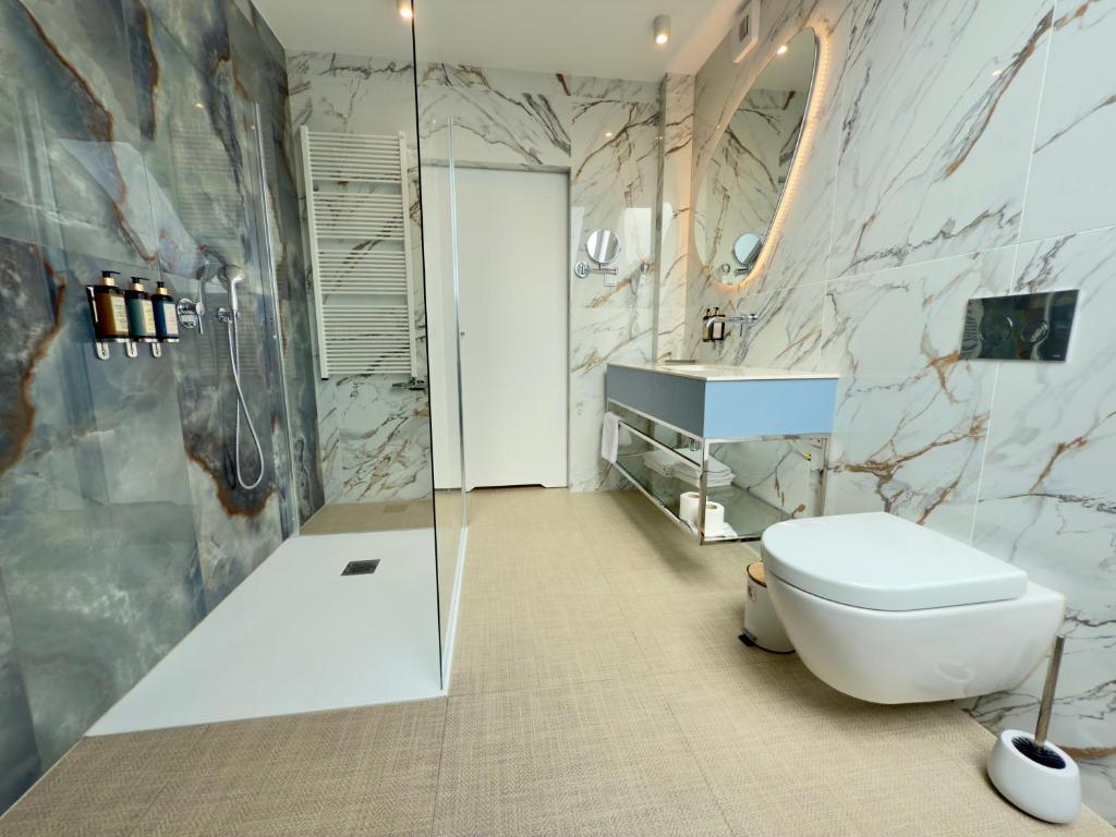 Hotel Zhong Hua - Resim 39