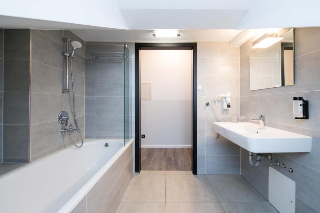 Hotel Topas Frankfurt City - Resim 8