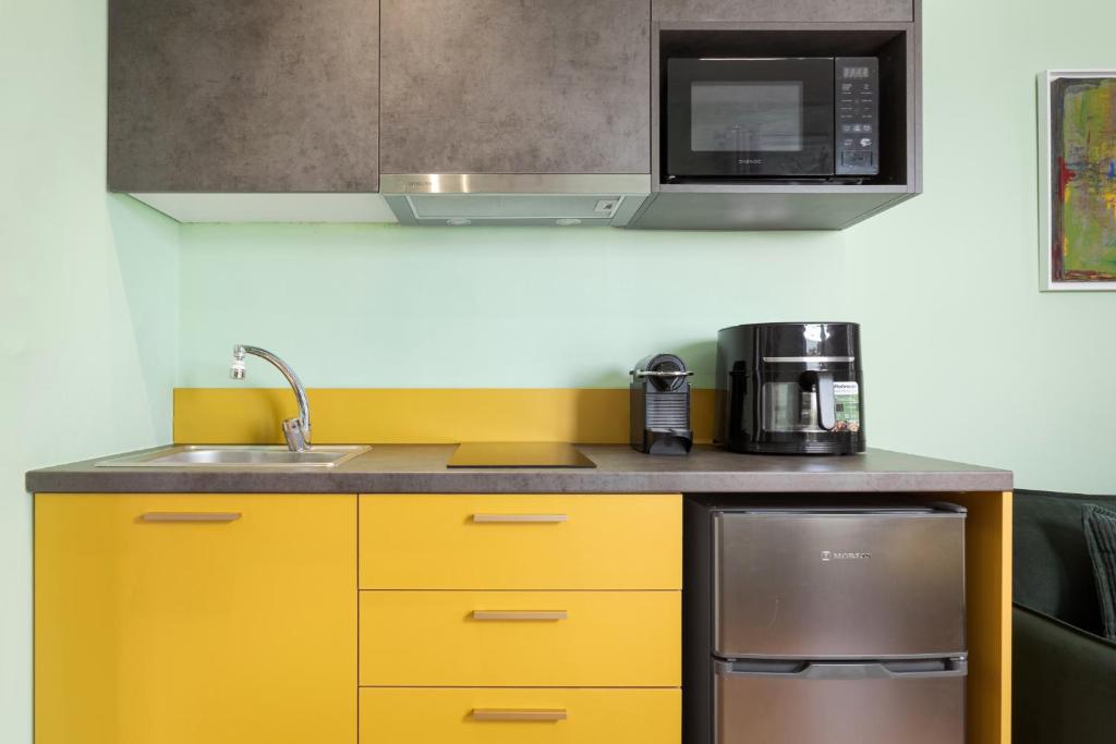 Olympian Zeus Residences - 7