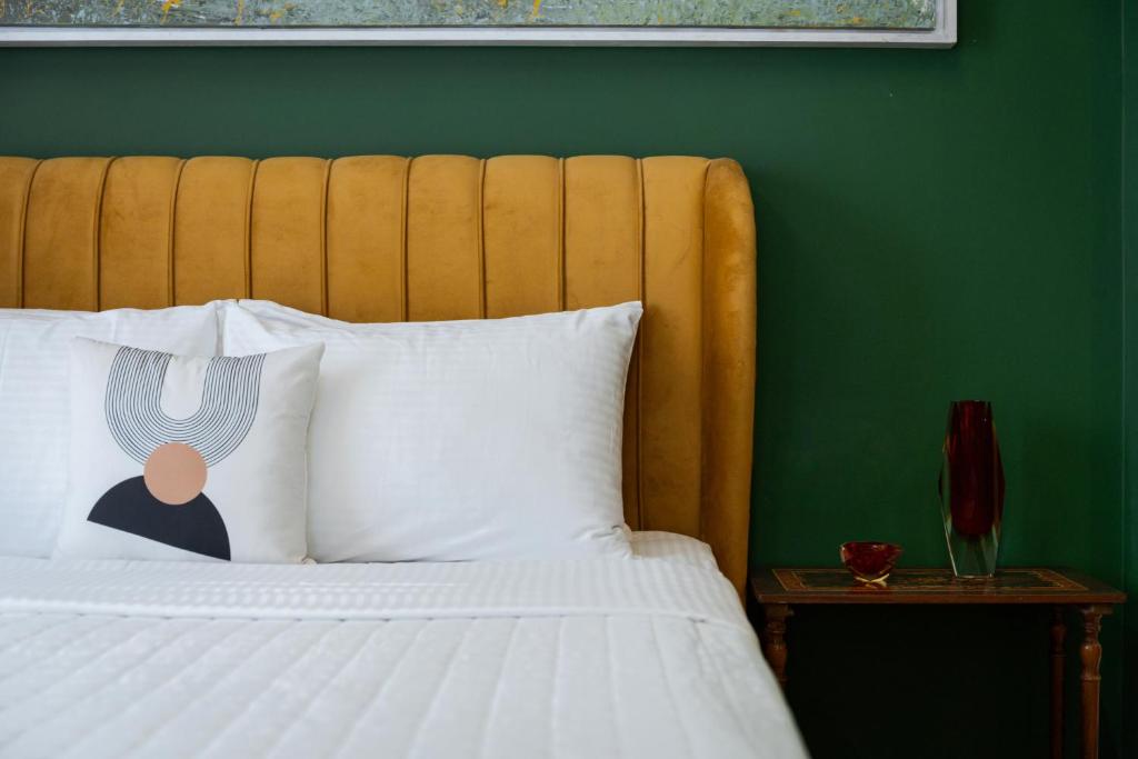 Olympian Zeus Residences - 12