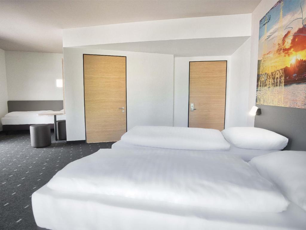 B&B Hotel Köln-City - Resim 21