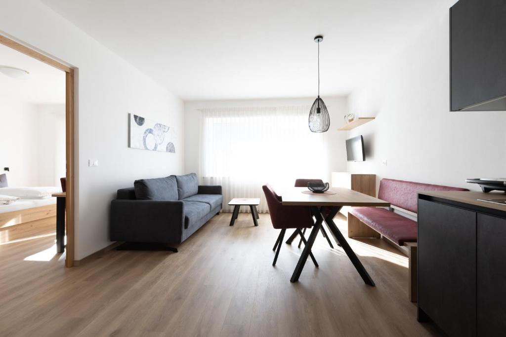 Pension Kleon - Superior Appartement Met 1 Slaapkamer En Balkon