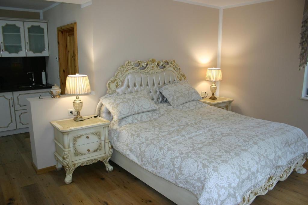 Postel nebo postele na pokoji v ubytování Zum Böhmen Ferienwohnung Elisabeth