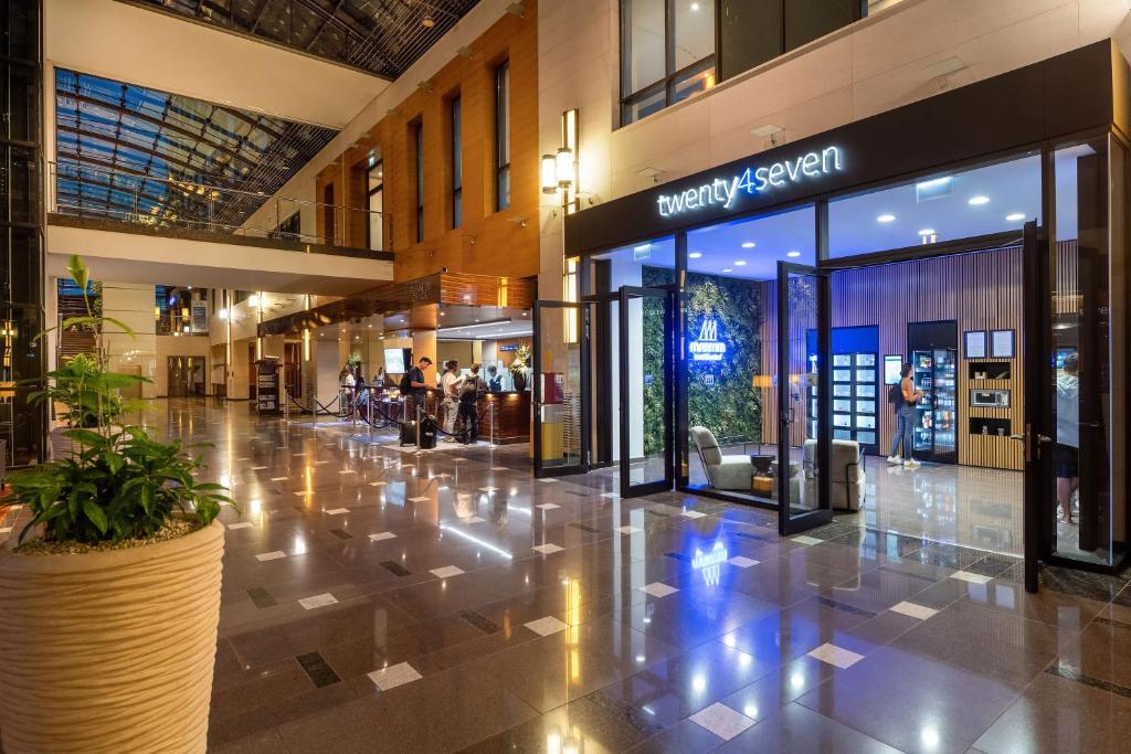 Maritim Hotel Düsseldorf - Resim 3