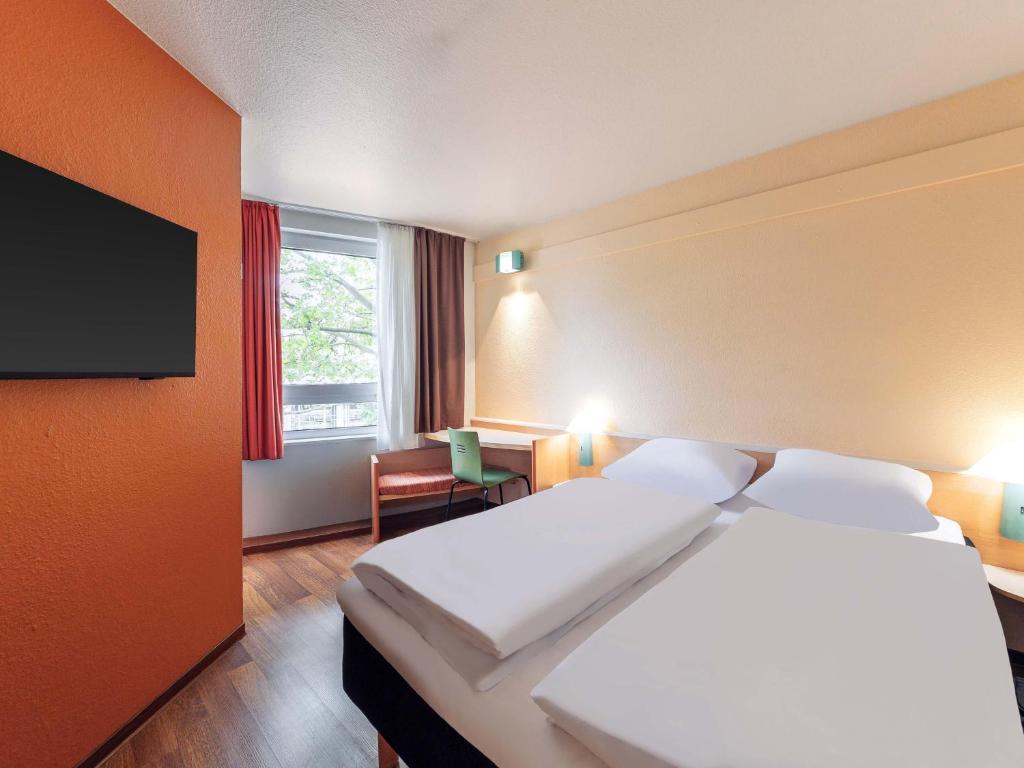 B&B Hotel Essen-Hbf - Resim 8