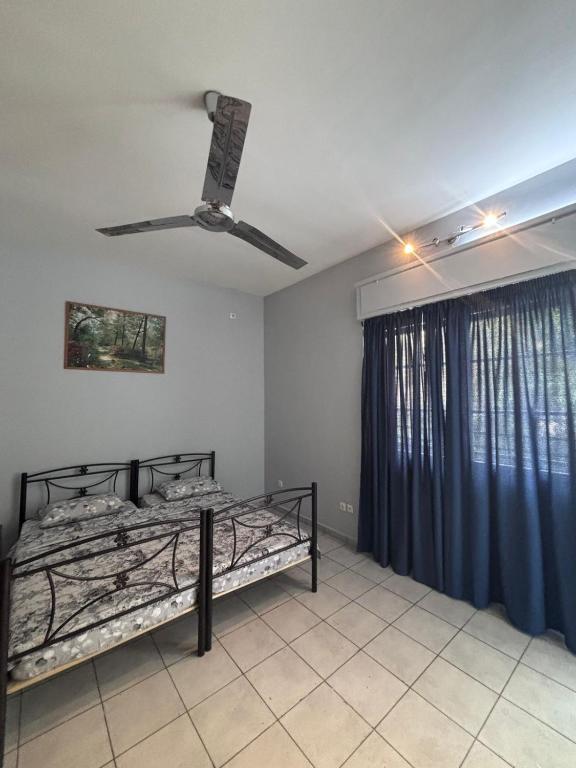 Acharnon 211 room 1