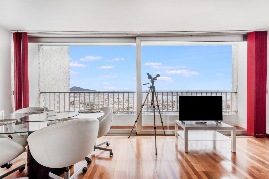 Home2Book Panoramic Terrace Apt in Las Palmas