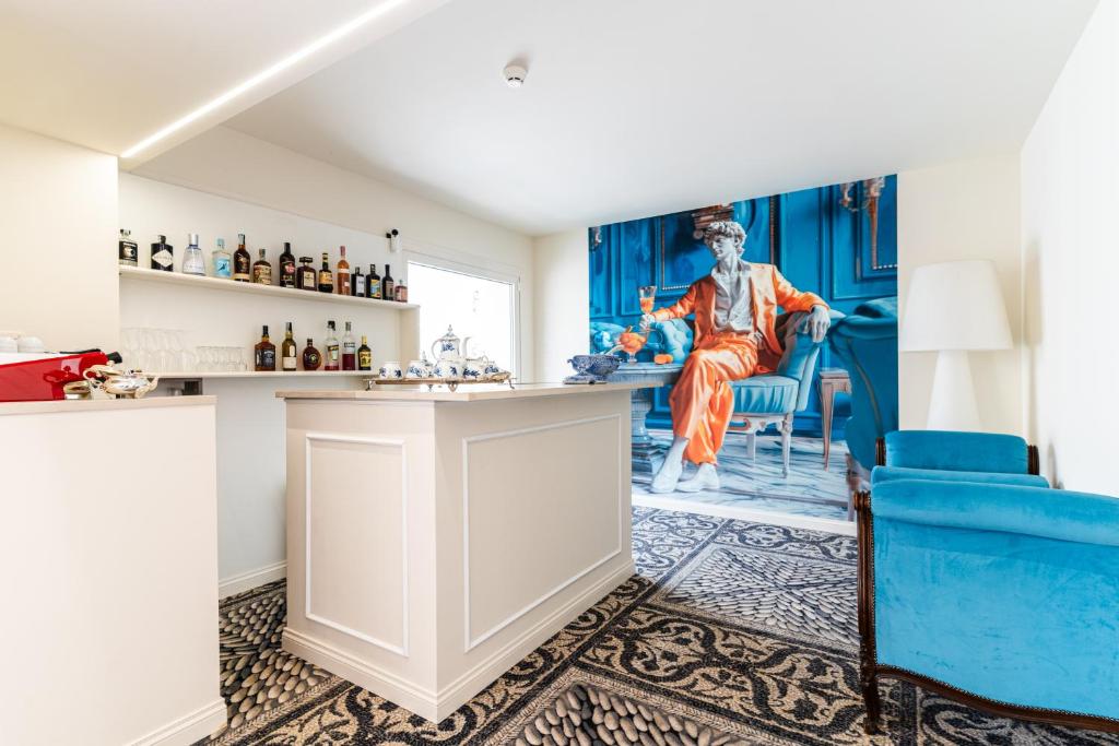 History Suite Riccione - Resim 18