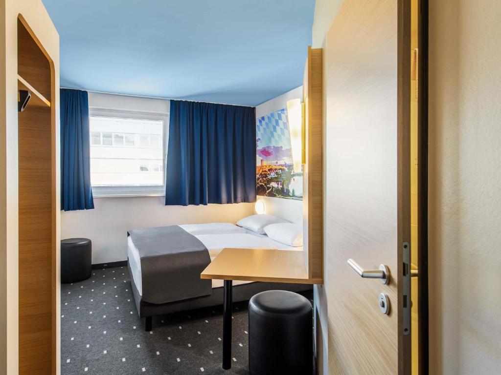 B&B Hotel München City-Nord - Resim 3