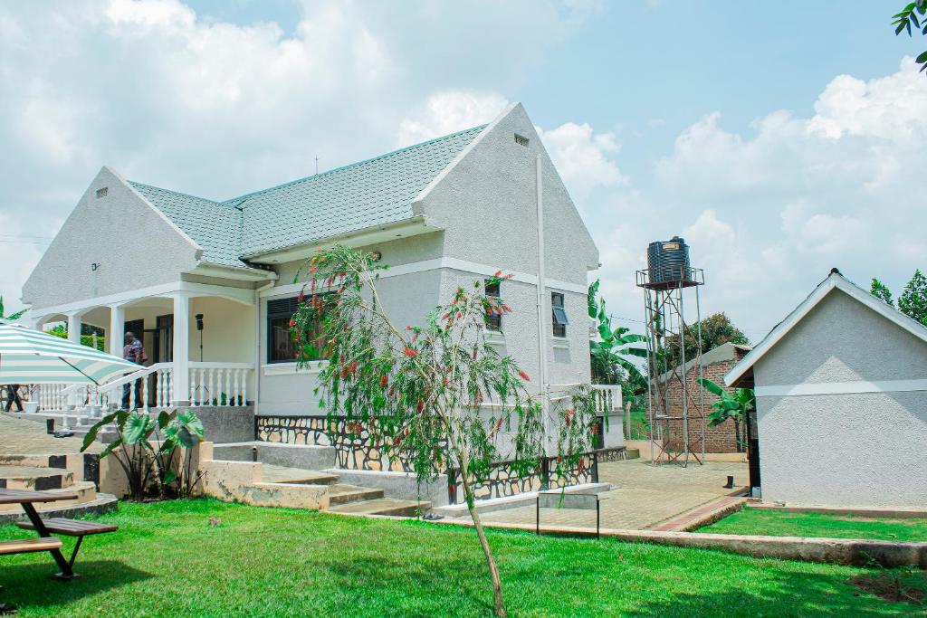 Κήπος έξω από το The Beverly Green Villas