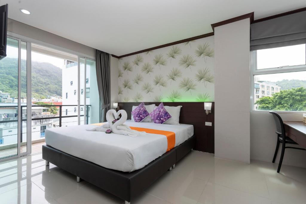 The Chic Patong Hotel - Resim 39