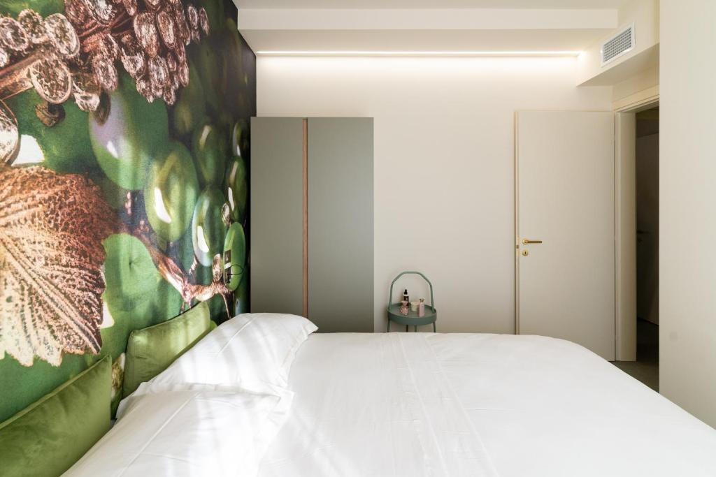 History Suite Riccione - Resim 9