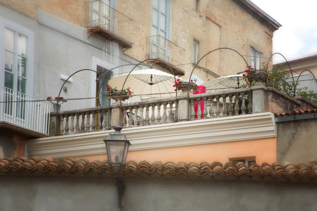 Zdjęcie z galerii obiektu Palazzo Cannavina Suite & Private SPA w mieście Campobasso