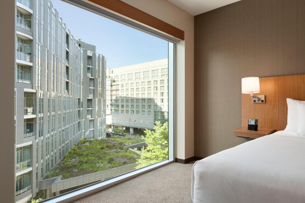 Hyatt Place Washington DC/Georgetown/West End - King Room With Sofa Bed And View
