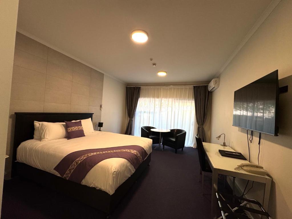 Amethyst Court Motor Lodge photo