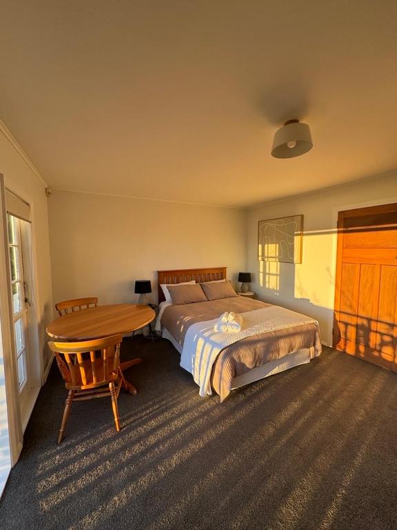 Seatoun Seaview - Resim 1