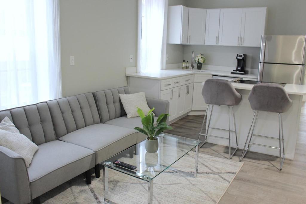 Η κουζίνα ή μικρή κουζίνα στο WOW Bright Apt PRIME downtown Walk Everywhere