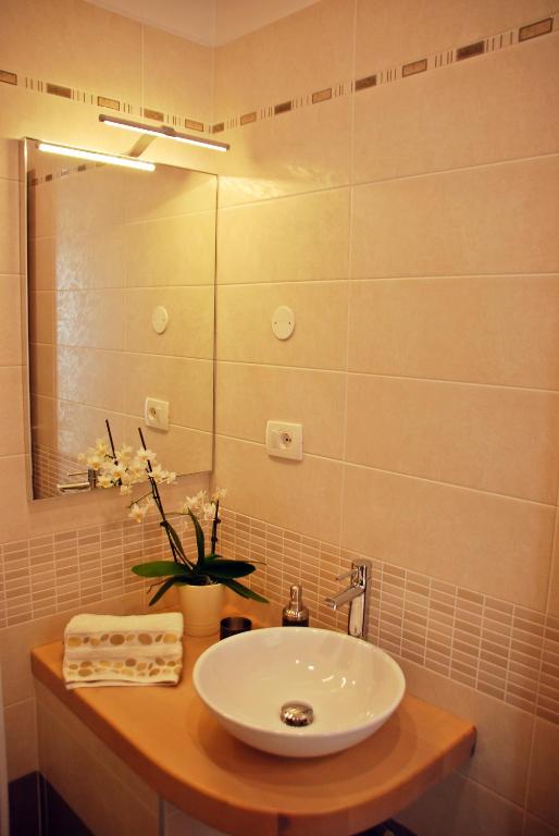 Koupelna v ubytování Rooms Edda