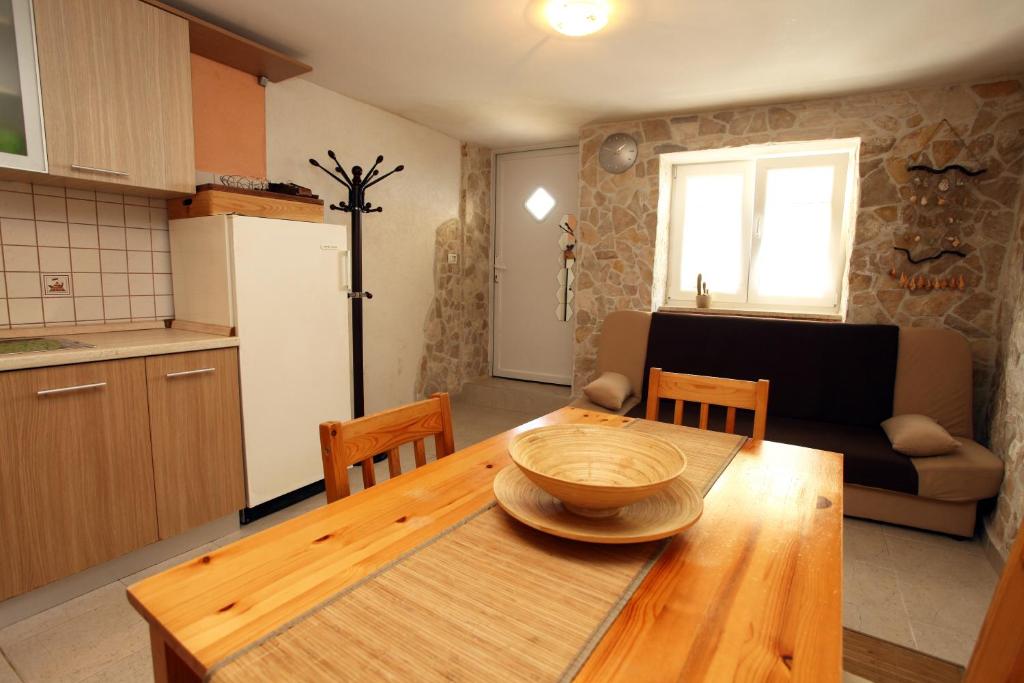 Kuchnia lub aneks kuchenny w obiekcie Lovely Apartment ES