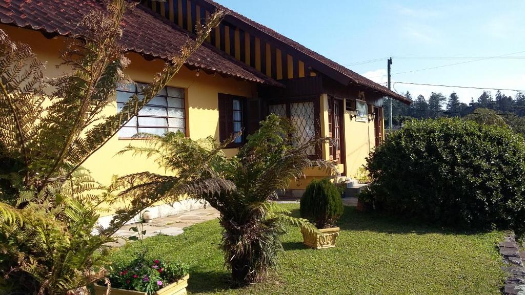  Pousada Casa Amarela