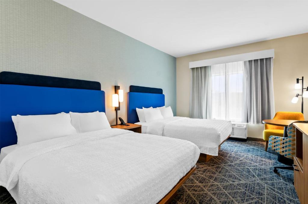 Hampton Inn Daleville photo