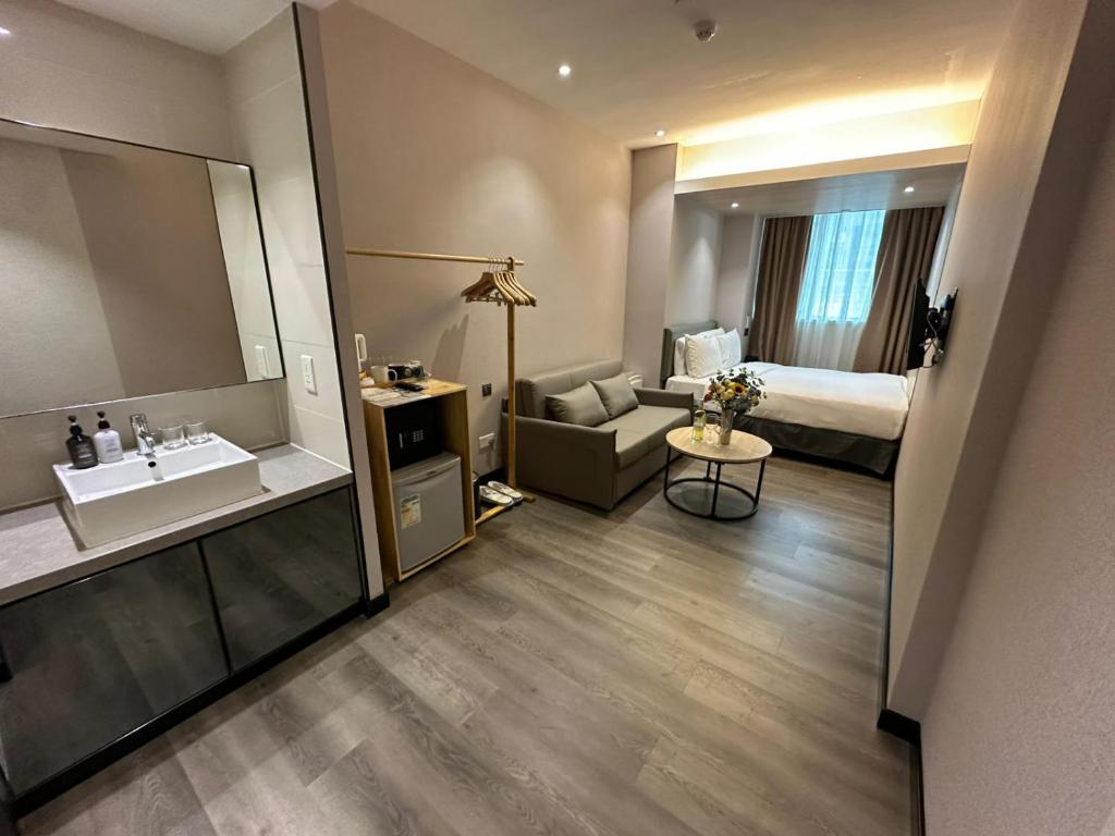 Modena by Fraser Hong Kong