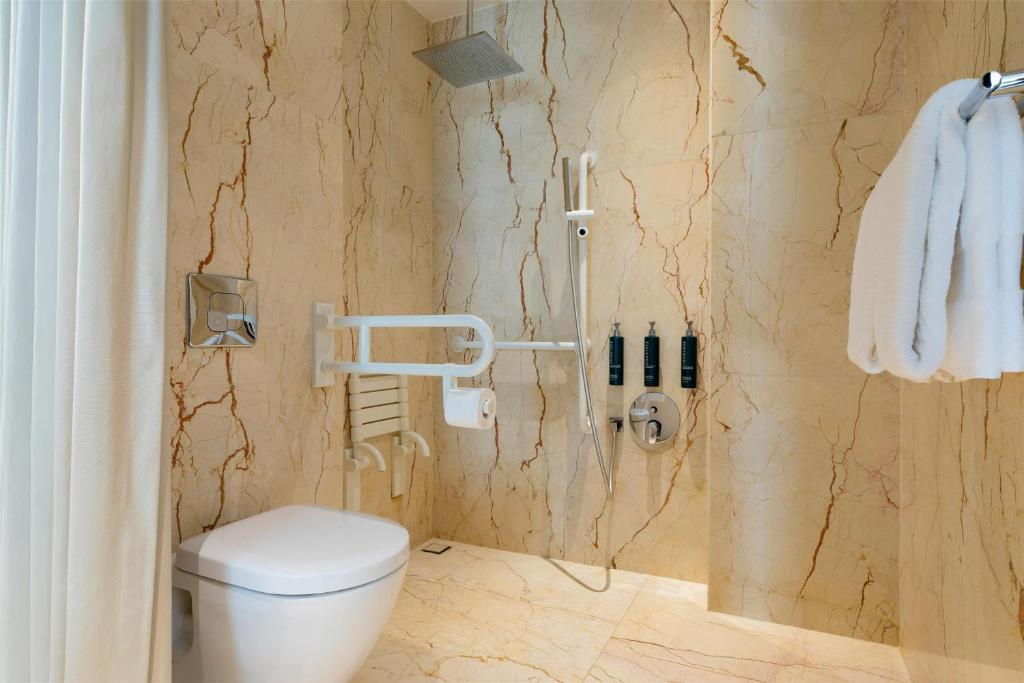 Phòng có Giường King - Thích hợp cho Khách suy giảm khả năng vận động