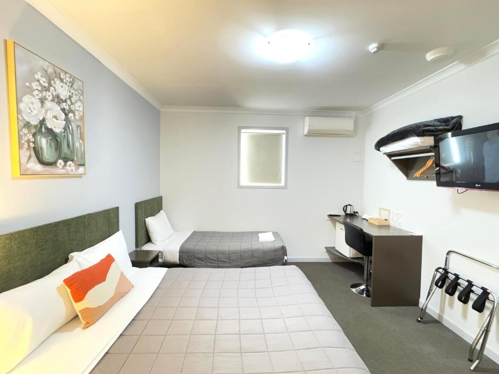 
Executive Queen Room
