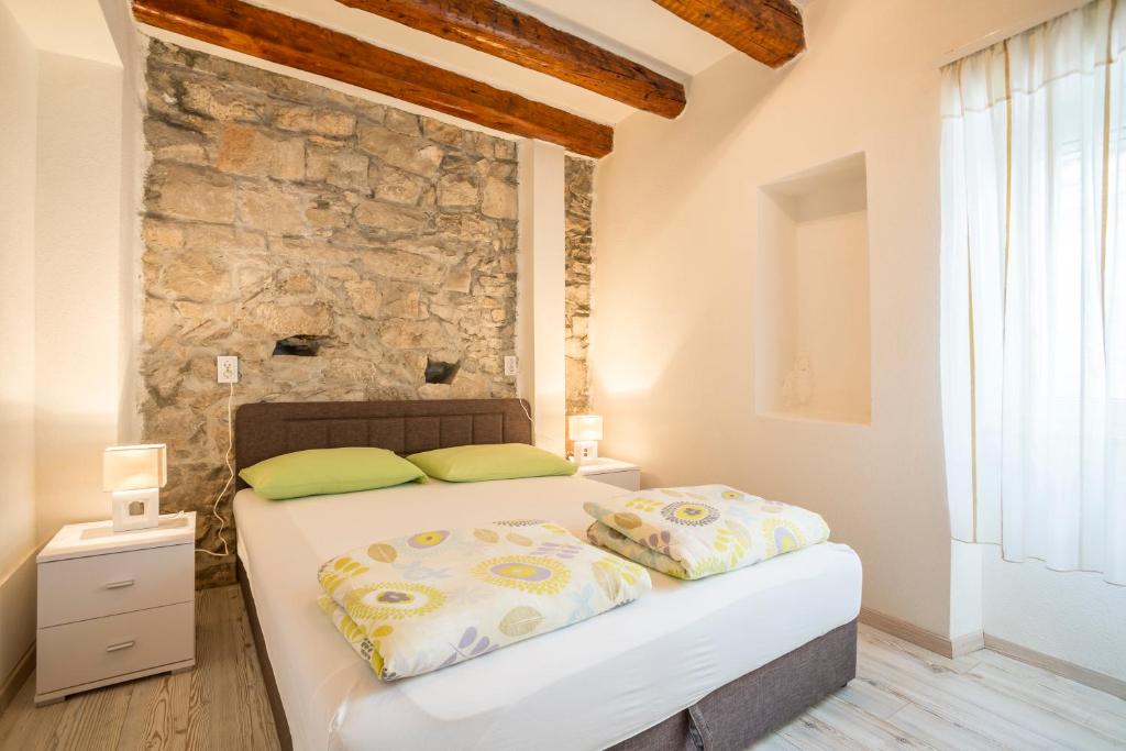 Apartments Sara - 13