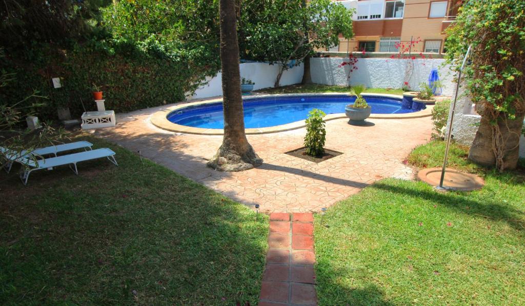 Bazén v ubytování Chalet privado en Aguadulce nebo v jeho okolí