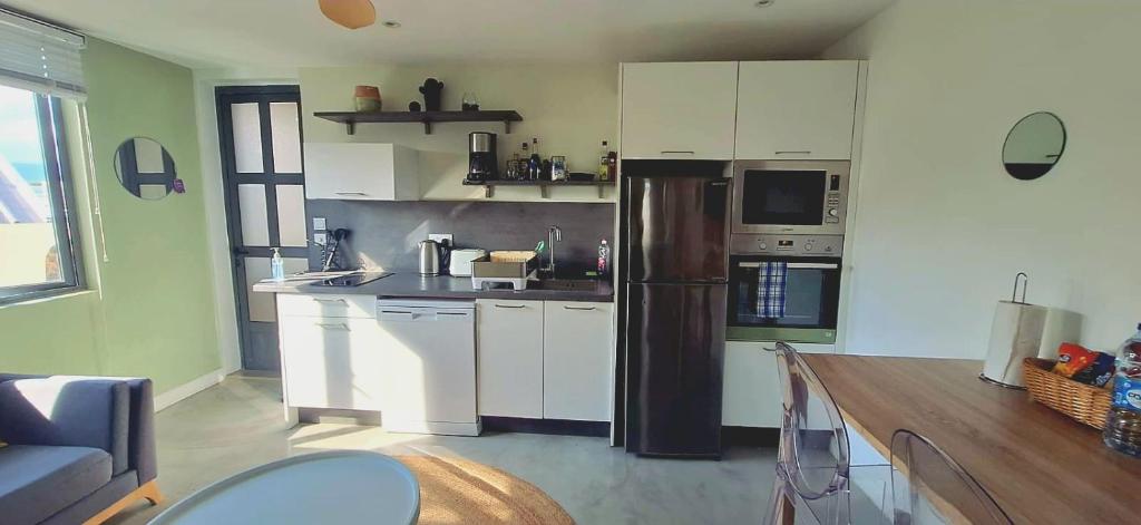 Modern apartment - Excellent location 50m from the beach, restaurants, bars, shops - 5