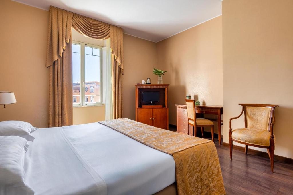 Excelsior Palace Hotel - 2