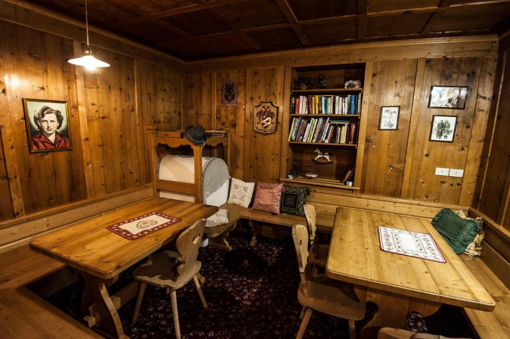 Biblioteka w hotelu