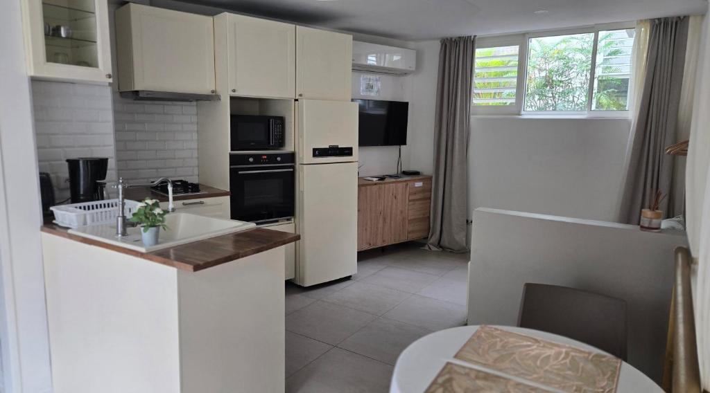 Studio Confort avec Piscine et Vue Tahiti Punaauia - photo 9 - Tahiti, Polynésie