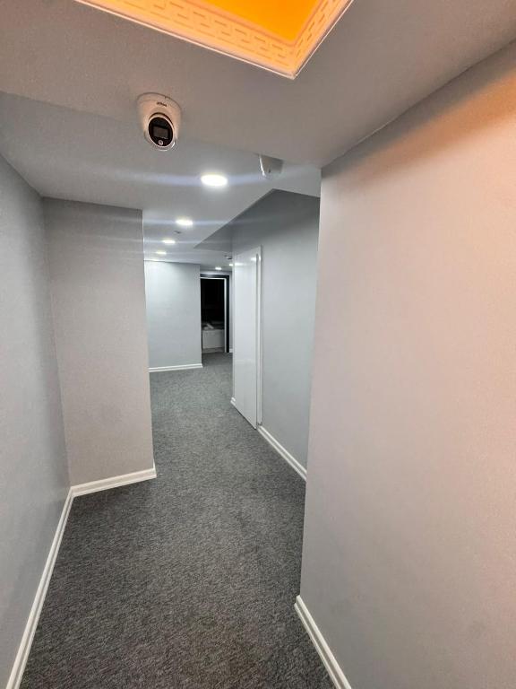 لابی و فضای عمومی Qline Hotel - SAW Airport Pendik City Center - تصویر ۵