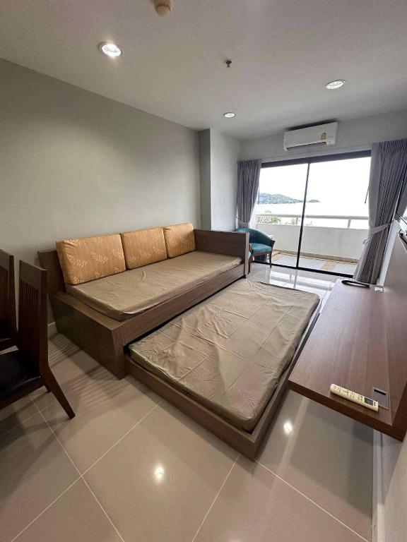 Patong Tower Apartments By PM - Resim 3