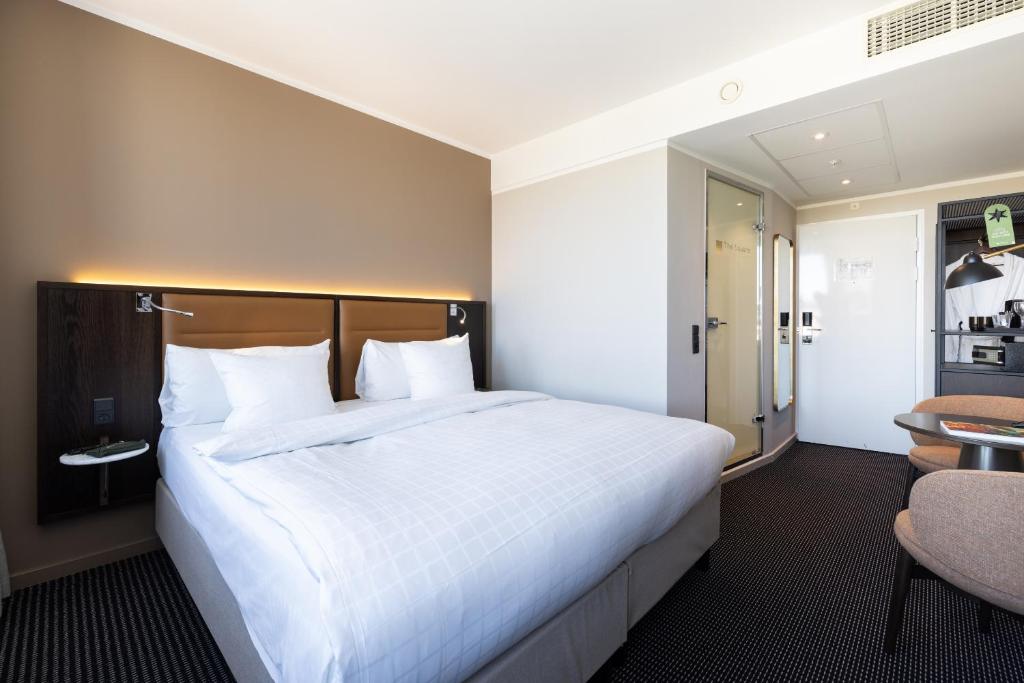 
Executive Double or Twin Room with Lounge Access
