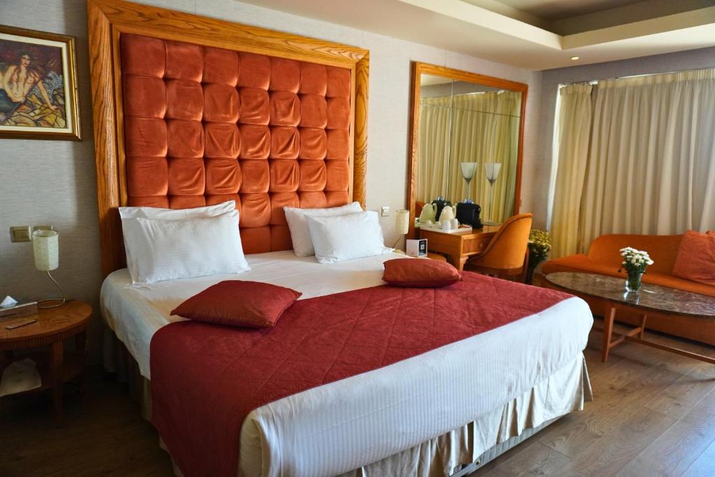 Adams Beach Hotel & Spa - 