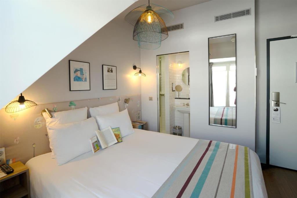 Hotel Litteraire Marcel Ayme, BW Premier Collection - Resim 18