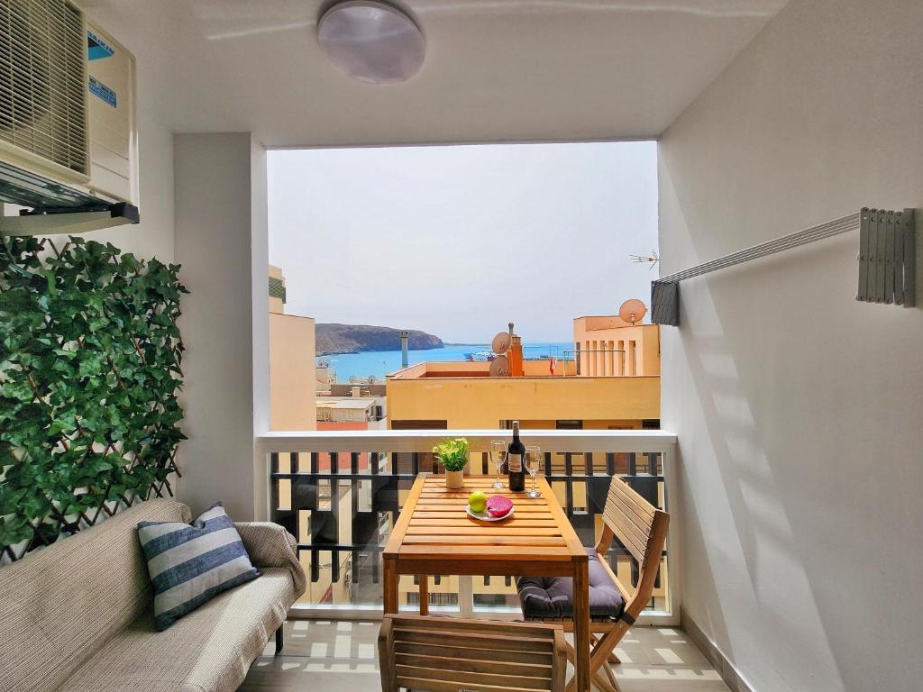 Modern Ocean & City Views - Las Vistas Apartment A