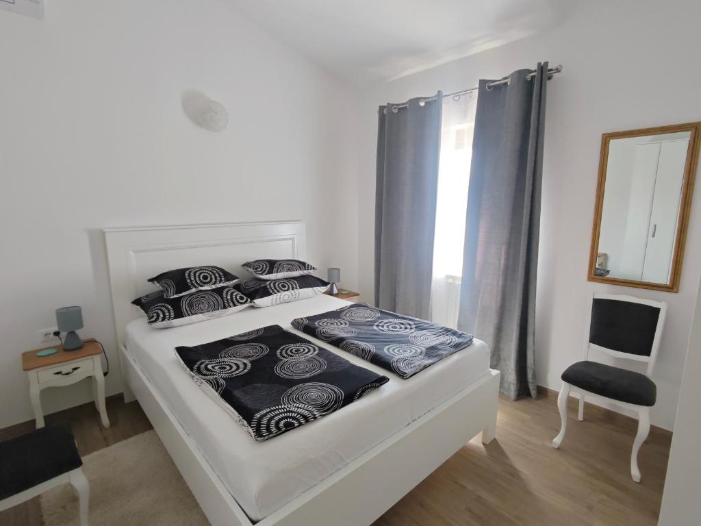 Apartments Norma - Apartamento Con Balcón