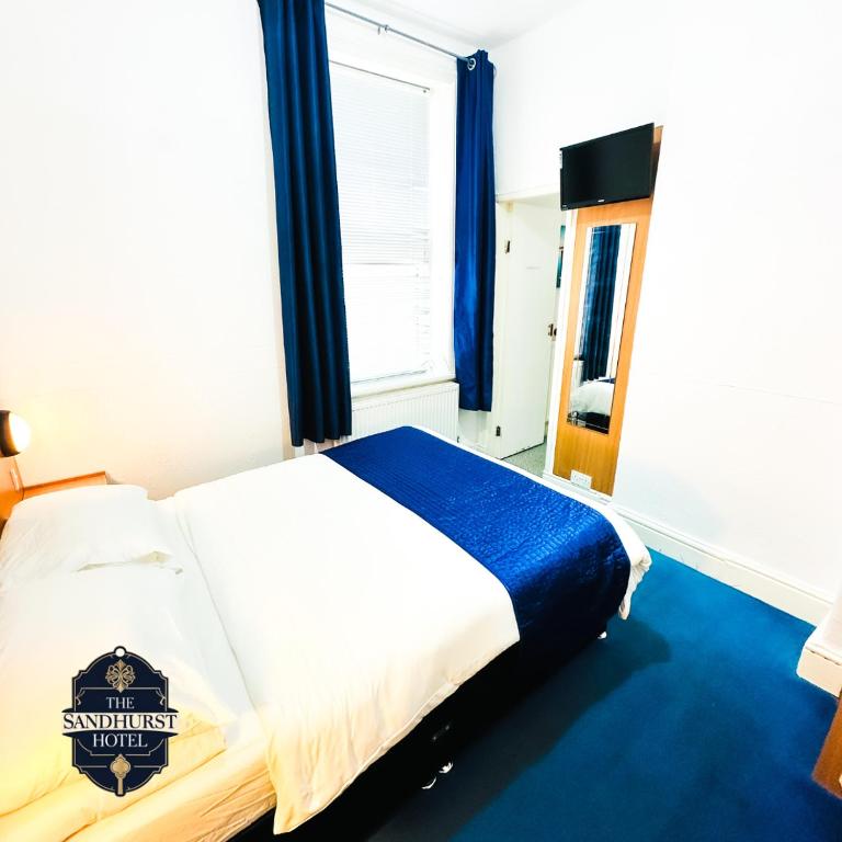 The Sandhurst Hotel - Resim 6