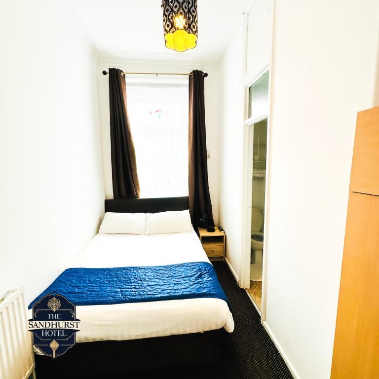 The Sandhurst Hotel - Resim 18