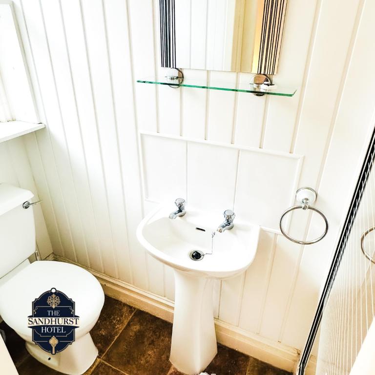 The Sandhurst Hotel - Resim 39