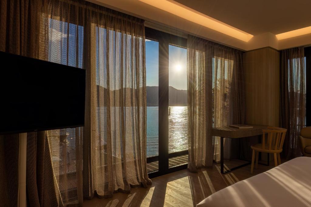 Porto Lotti Suite Hotel