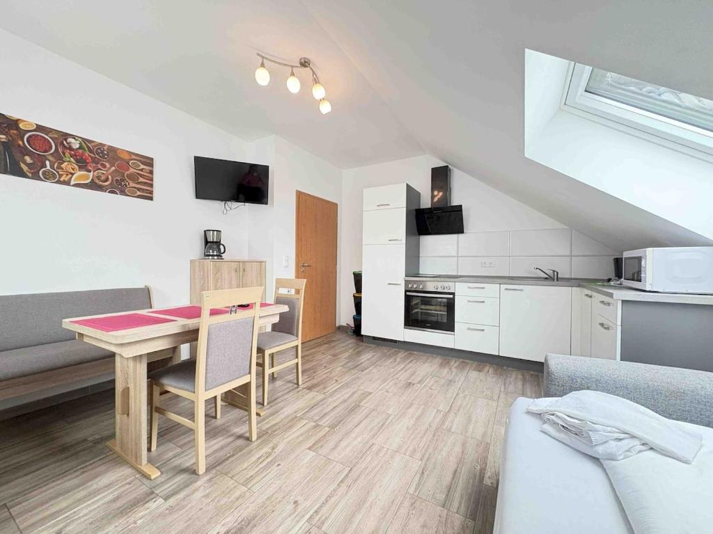 Kuchyň nebo kuchyňský kout v ubytování STB114 moderne Monteurwohnung