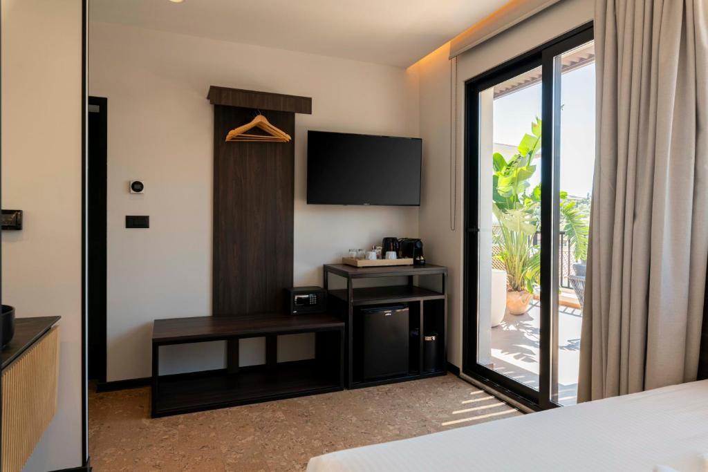 PAREA Athens - Resim 8