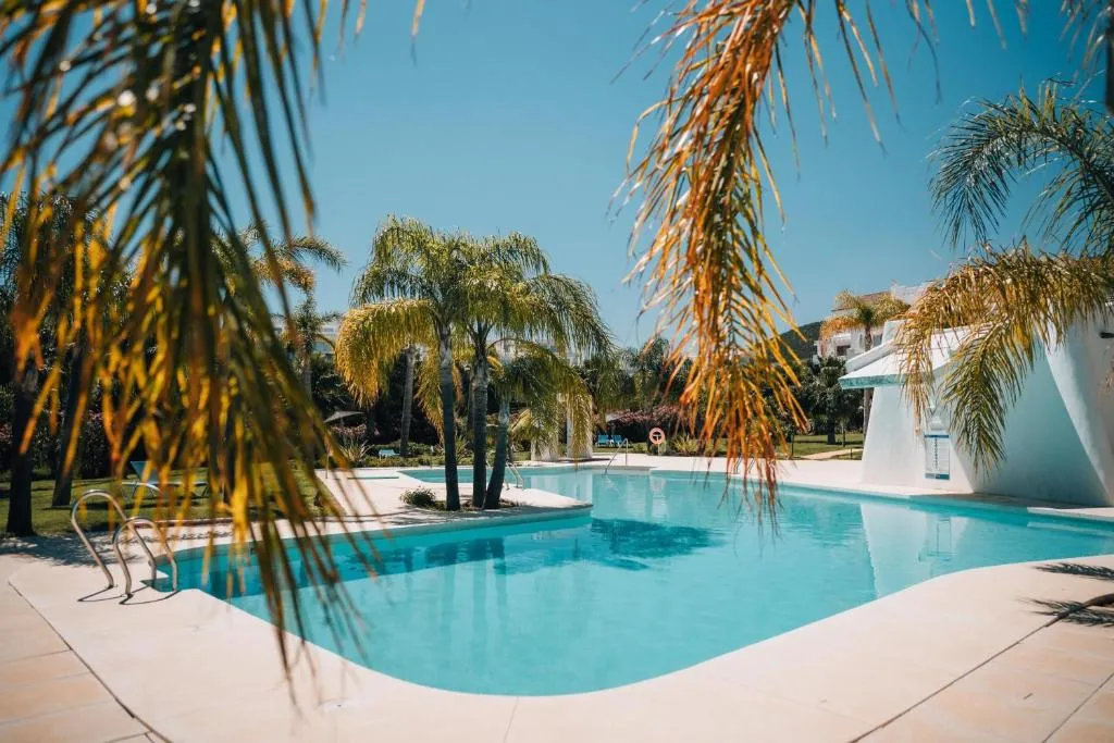 Frontline Golf Penthouse Lagoon & SPA – EHHouse