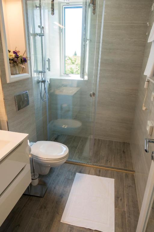 Hotel Stanica Ravno - Habitación Triple Con Baño Privado