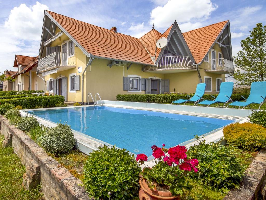 Kolam renang di atau dekat dengan Apartment Amarillo 1 by Interhome